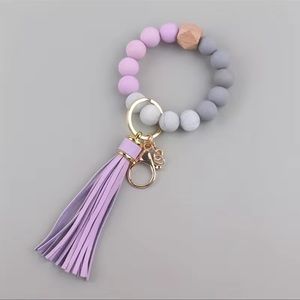 Fashionable silicone keychain